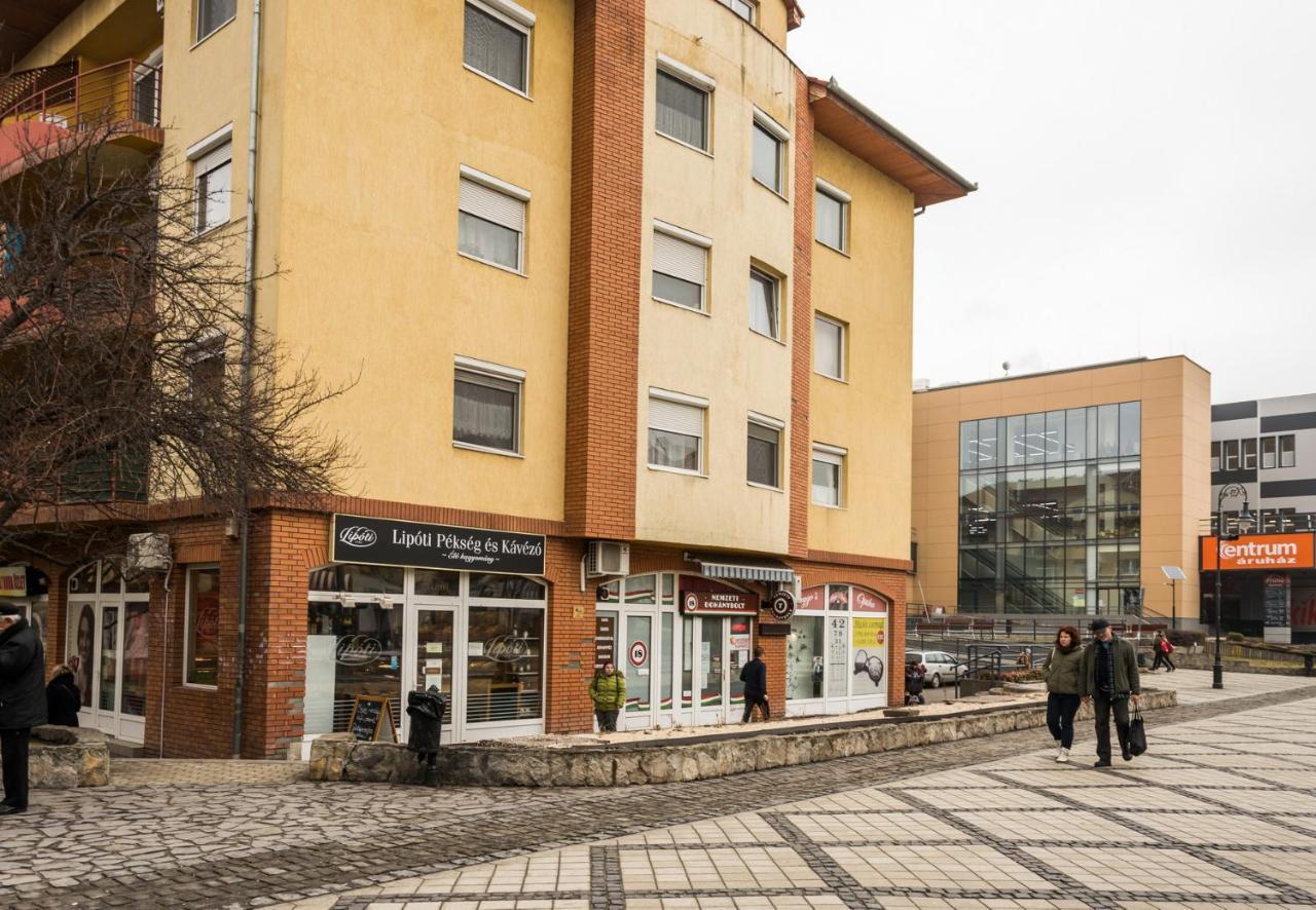 Central Home- Pesterzsebet Budapest Exterior foto